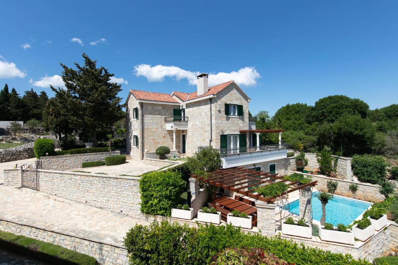 Villa Demi Pucisca Esterno foto