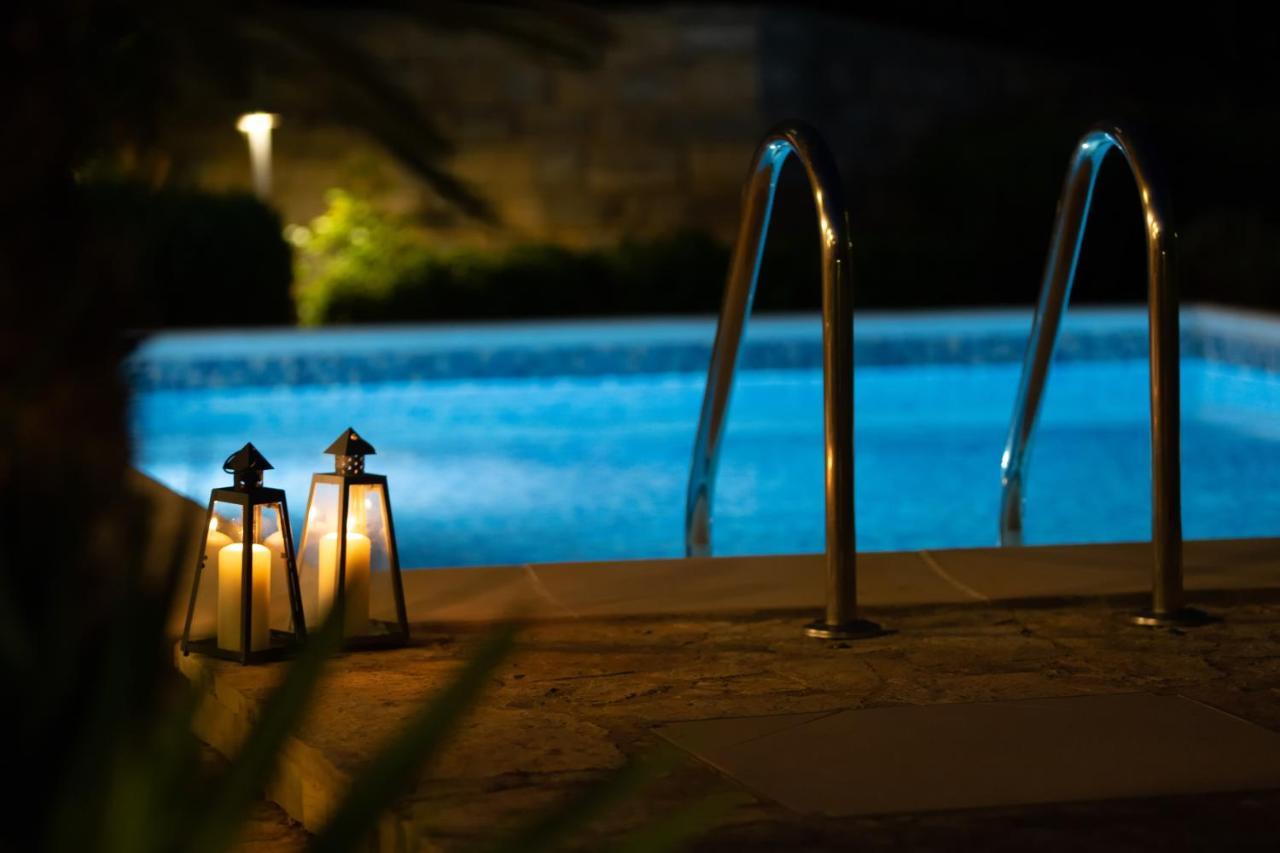 Villa Demi Pucisca Esterno foto